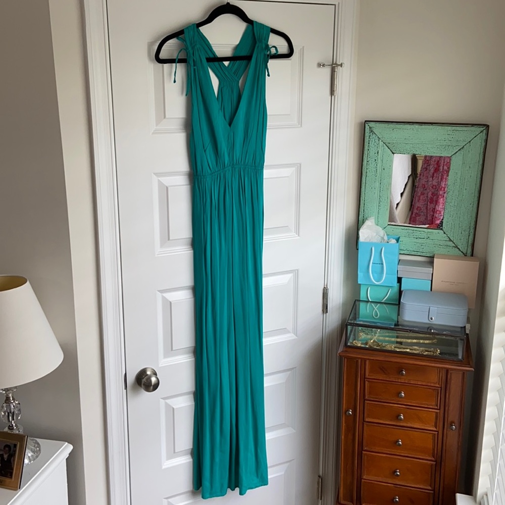 Cross-back Maxi Dress